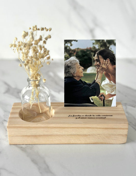 Portafoto con florero